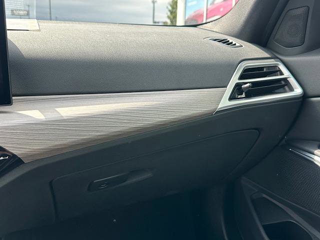 Certified 2025 BMW 330i xDrive Sedan image 26