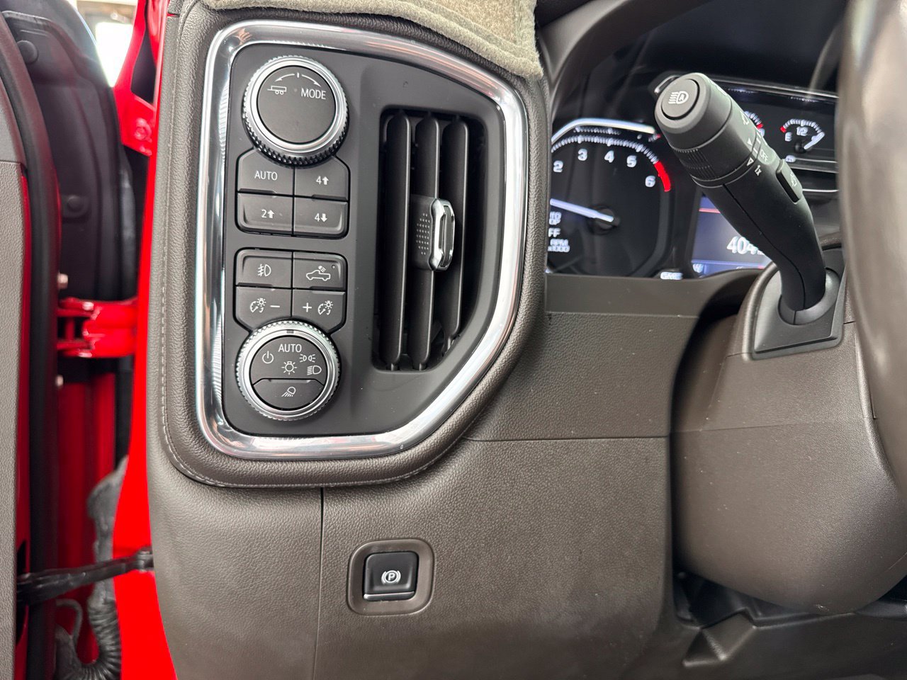 Used 2020 GMC Sierra 1500 SLT w/ SLT Premium Plus Package AWD/4WD image 35