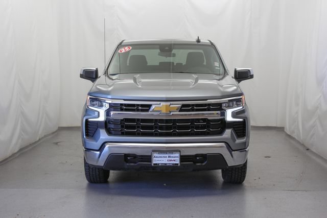 Used 2025 Chevrolet Silverado 1500 LT AWD/4WD image 4