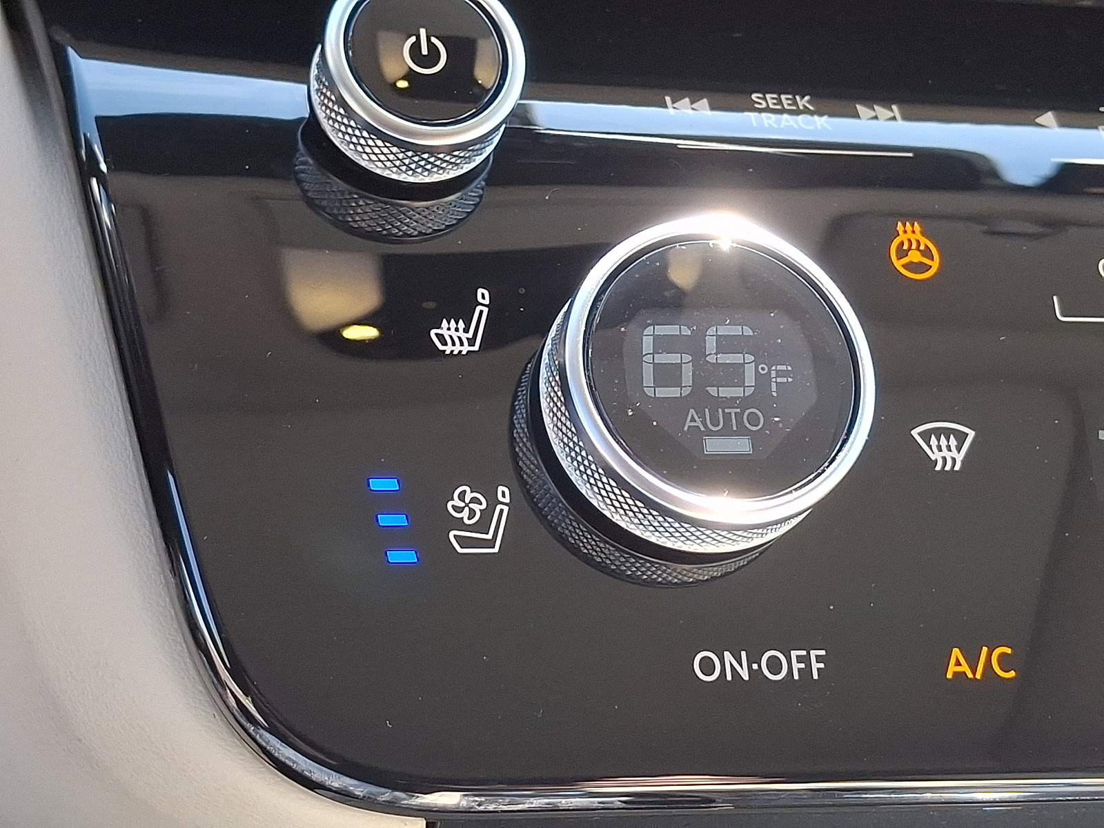 Certified 2025 INFINITI QX60 Sensory w/ Vision Package AWD/4WD image 28