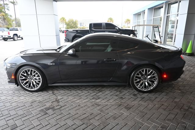 Used 2024 Ford Mustang GT Premium image 2