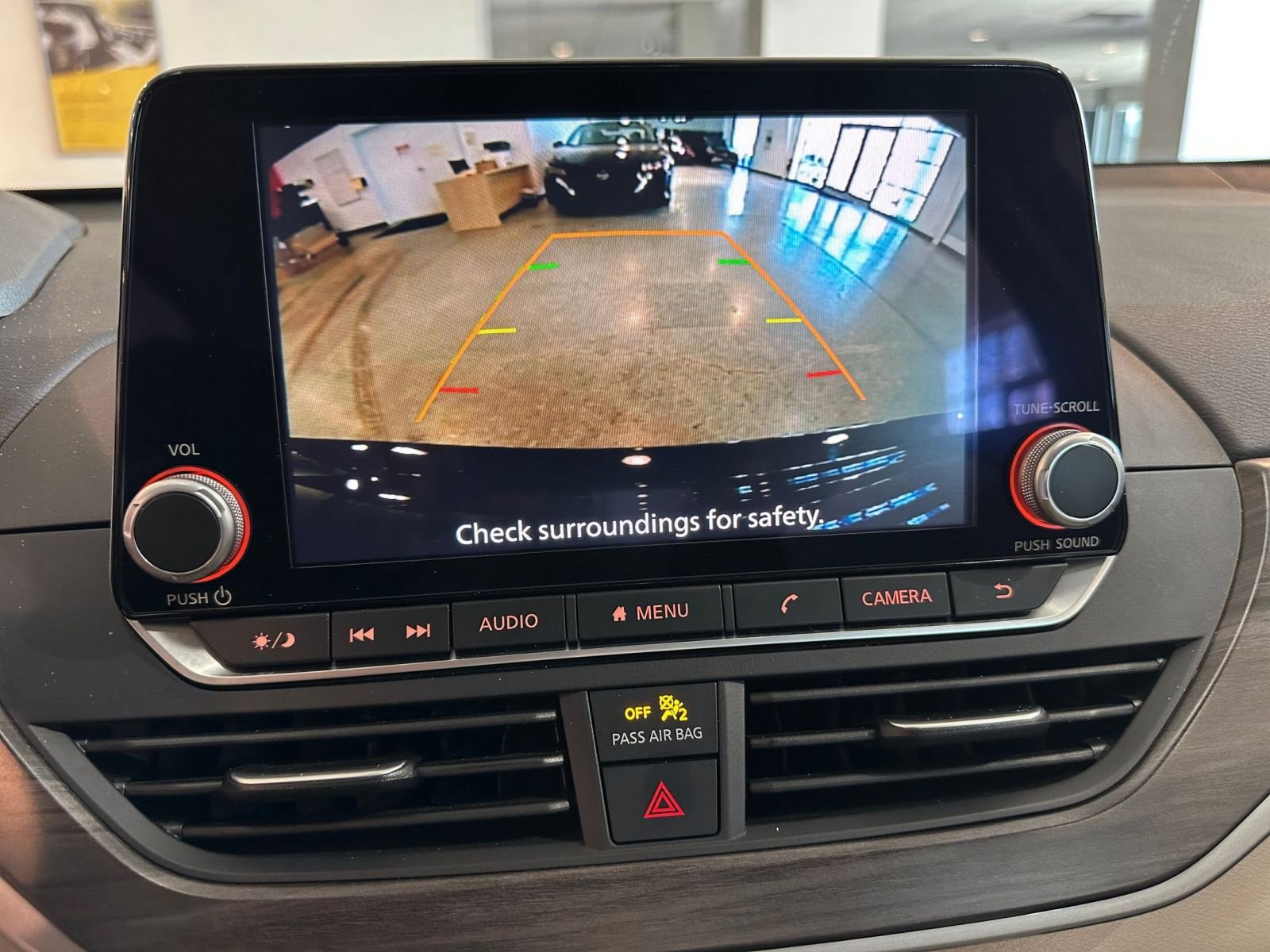 Used 2025 Nissan Altima 2.5 SV image 23