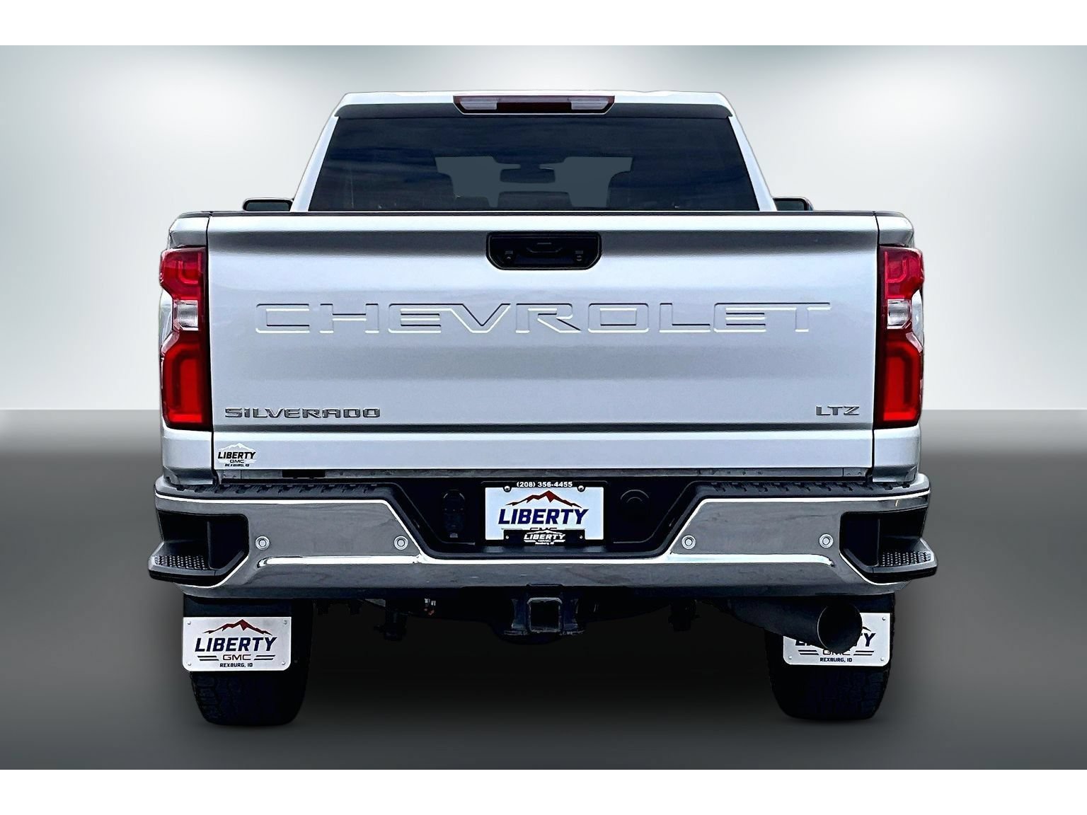 Used 2023 Chevrolet Silverado 3500 LTZ AWD/4WD image 5