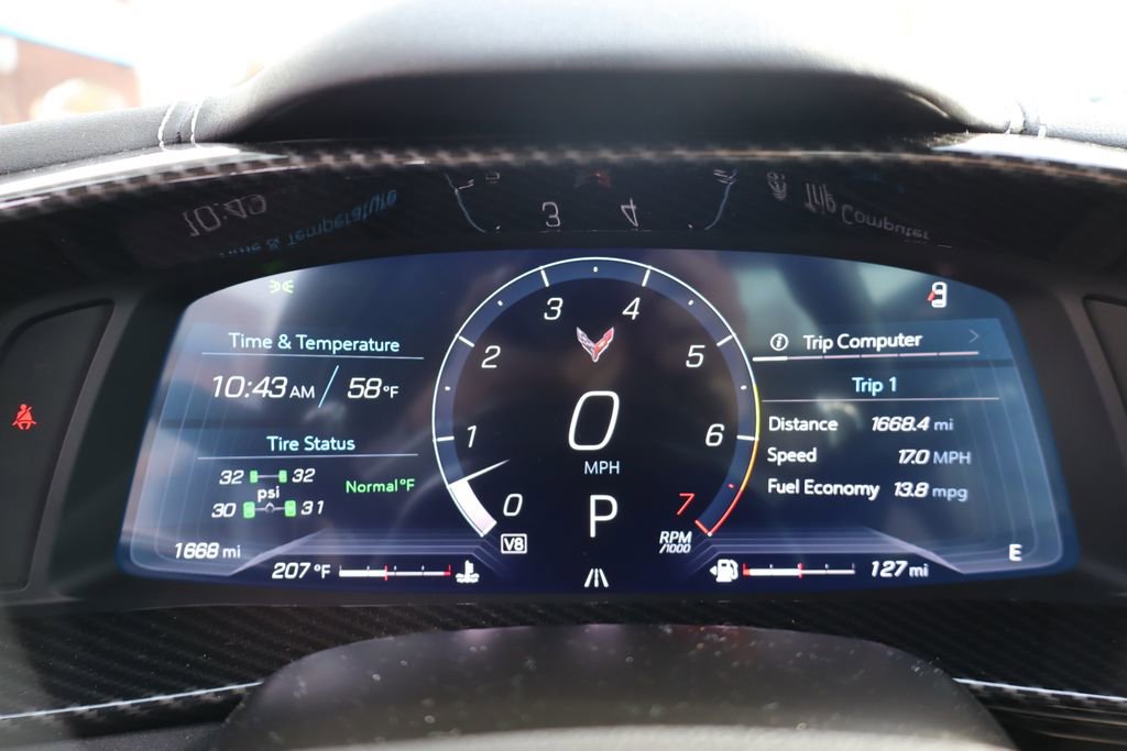 Used 2024 Chevrolet Corvette Stingray Coupe w/ 1LT image 18