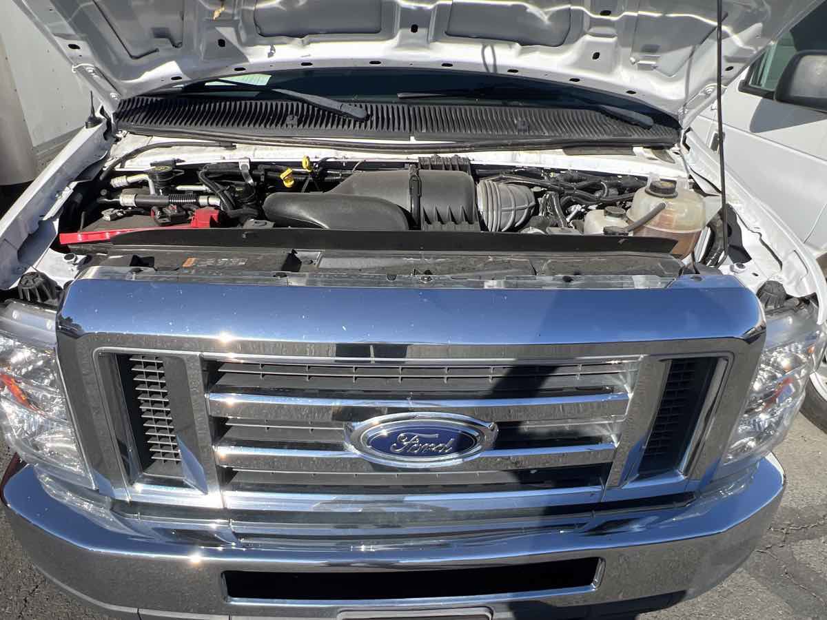 Used 2019 Ford E-350 and Econoline 350 Super Duty image 12