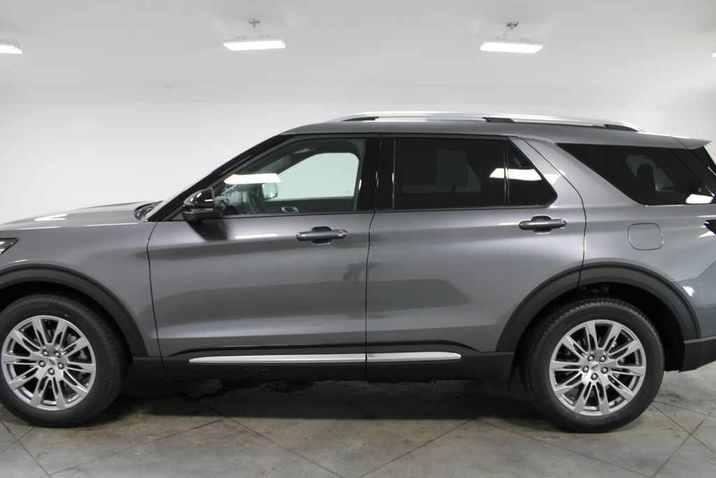 New 2026 Ford Explorer Platinum RWD image 5