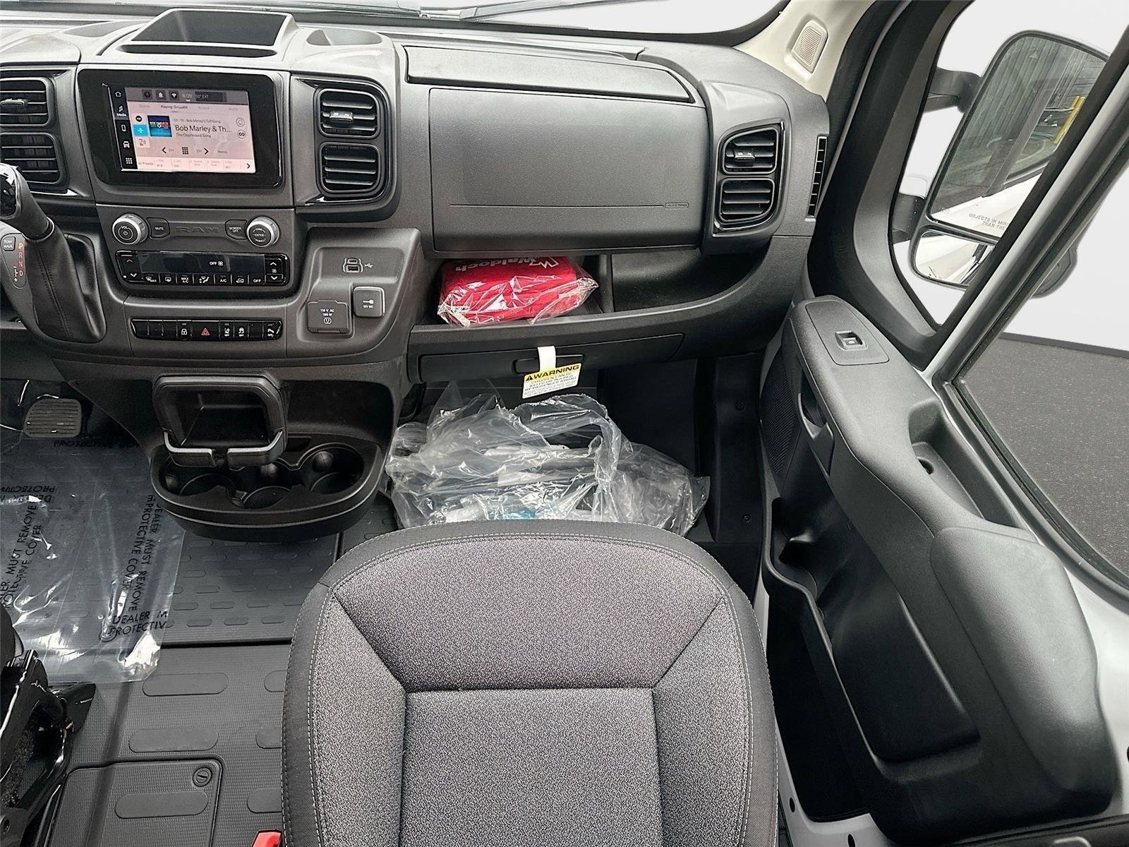 Used 2024 RAM ProMaster 2500 w/ Safety Group image 30
