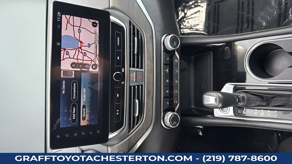 Used 2024 Nissan Altima 2.5 SV w/ SV Premium Package FWD image 19