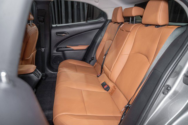 Used 2021 Lexus UX 250h w/ Premium Package AWD/4WD image 12