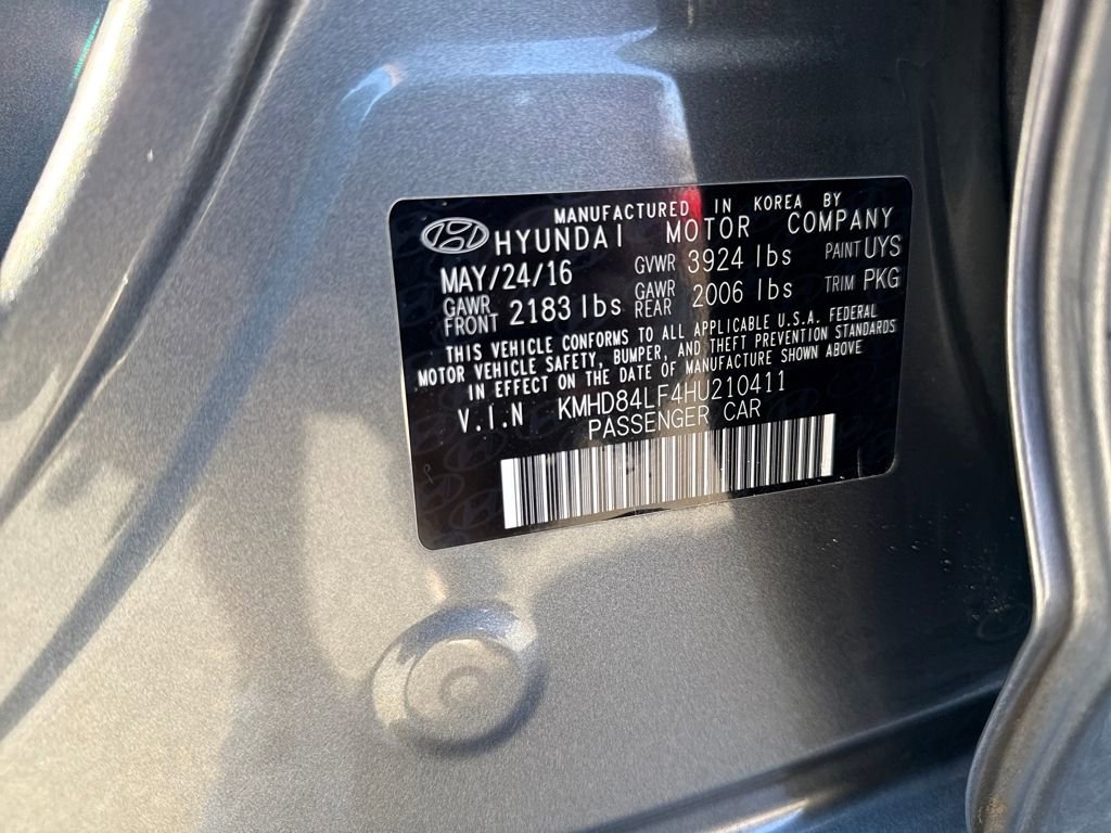 Used 2017 Hyundai Elantra SE image 28