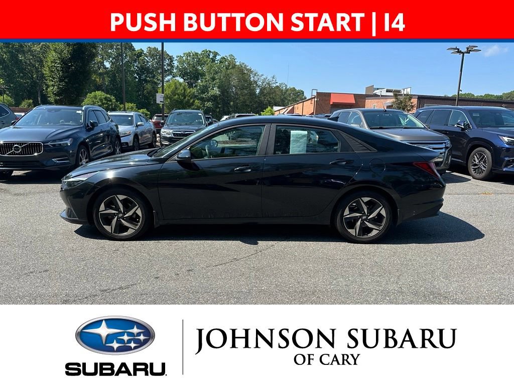 Used 2023 Hyundai Elantra SEL w/ Convenience Package FWD image 5
