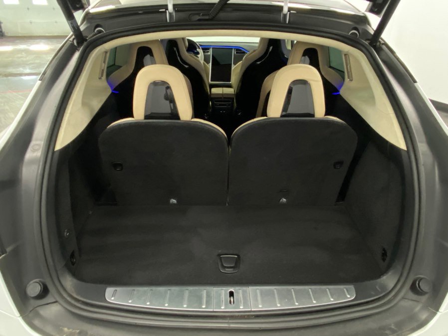 Used 2017 Tesla Model X 90D image 40