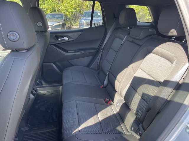 New 2027 Chevrolet Equinox LT w/ LPO, Floor Liner Package FWD image 22