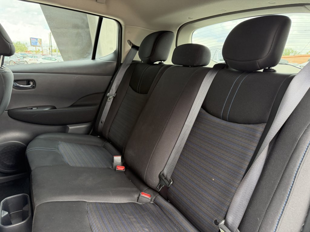 Used 2025 Nissan Leaf S FWD image 32