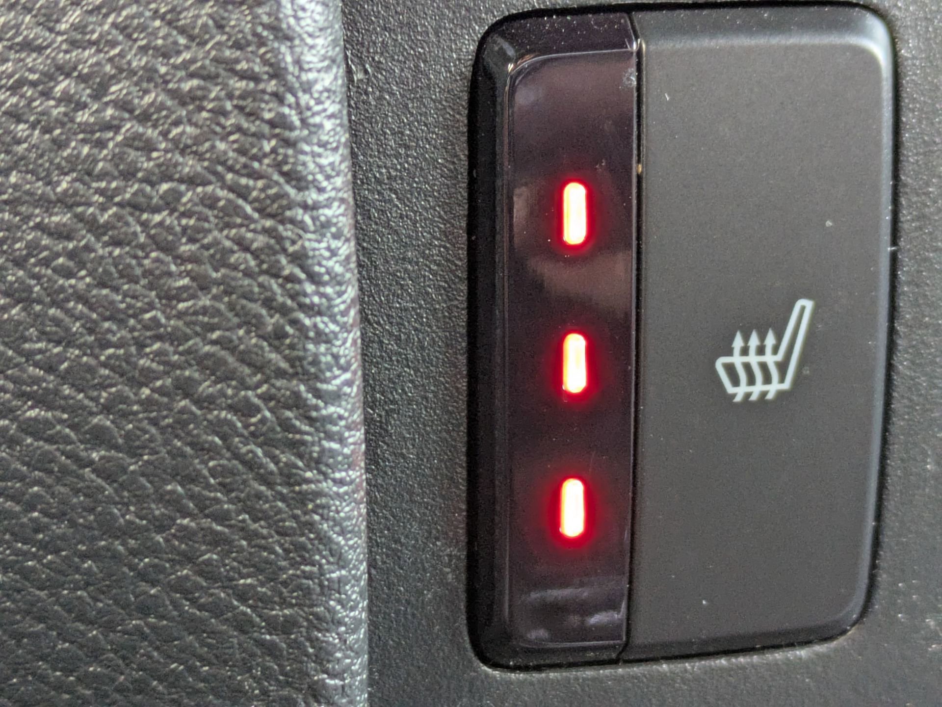 Used 2023 Honda Passport EX-L image 27