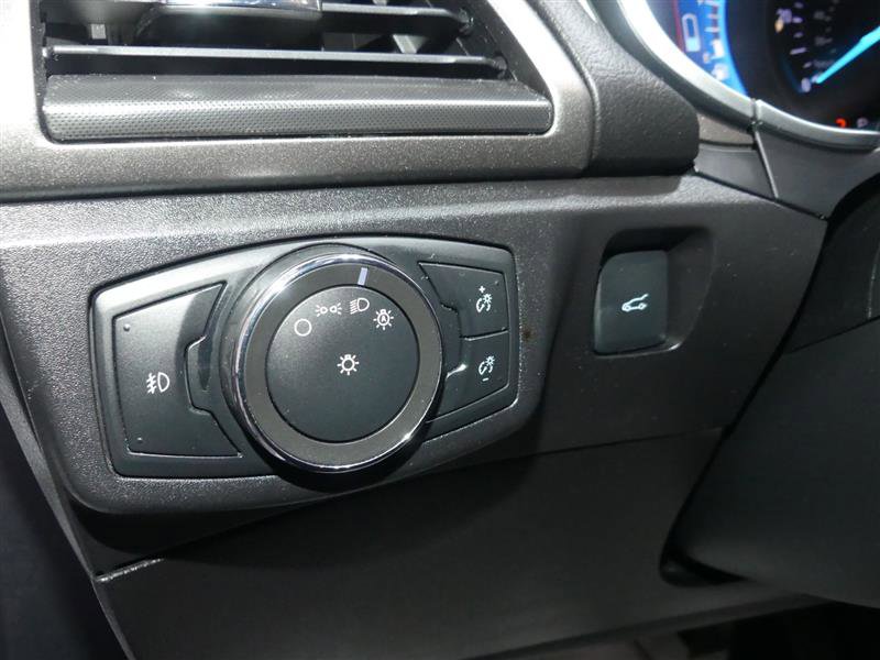 Used 2017 Ford Fusion SE w/ Equipment Group 601A image 28