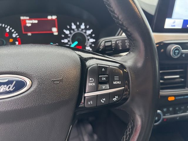 Used 2022 Ford Escape SE w/ Cold Weather Package image 17