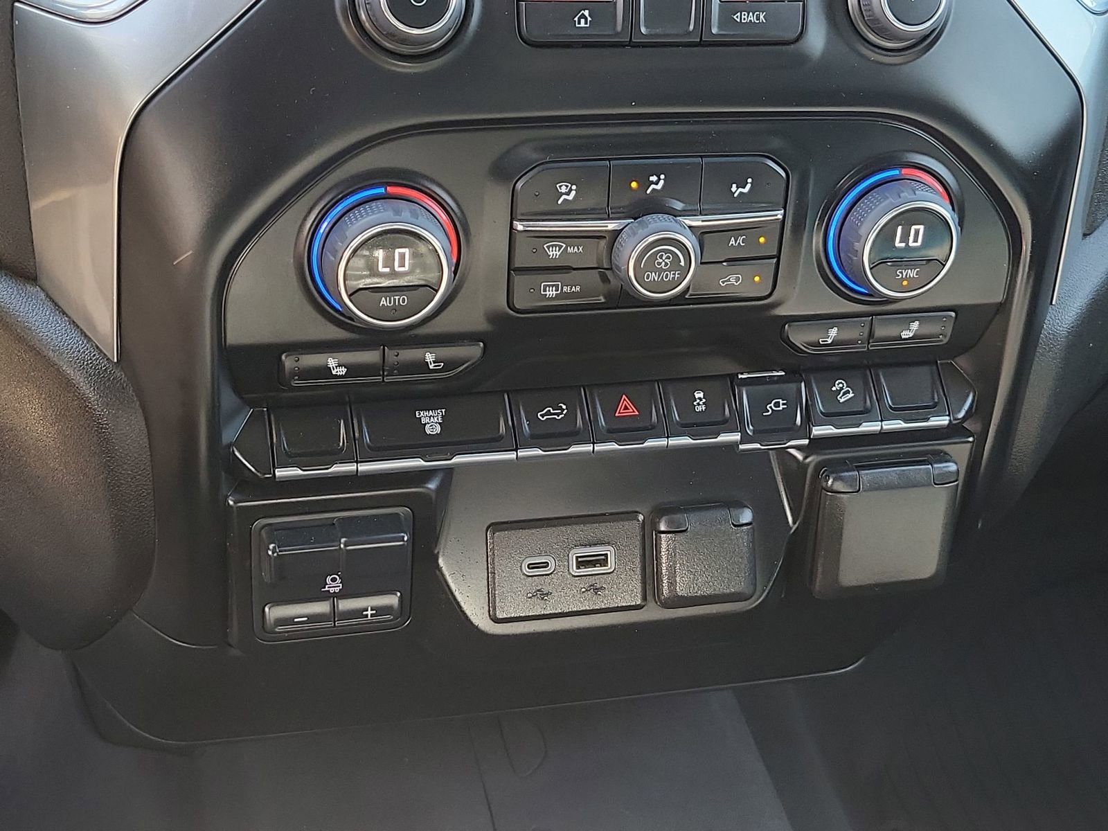 Certified 2023 Chevrolet Silverado 2500 LT image 33