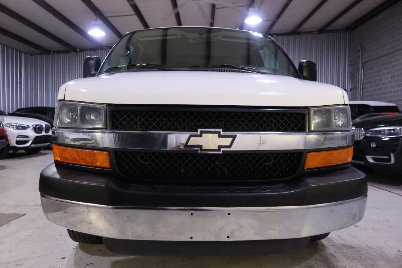 Used 2015 Chevrolet Express 3500 LT w/ LT Preferred Equipment Group image 7