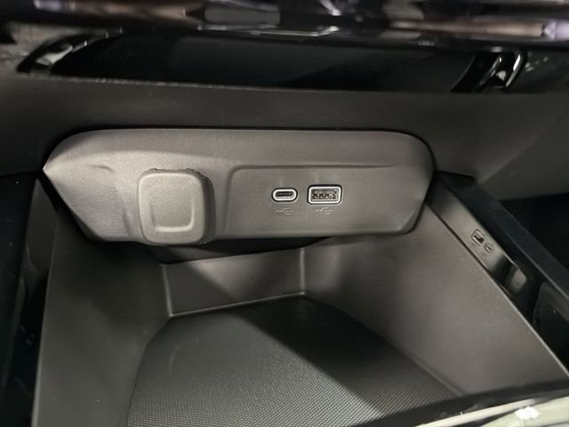 New 2026 Chevrolet Trax RS w/ Driver Confidence Package image 27