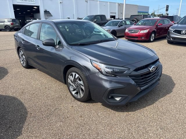 Used 2024 Subaru Legacy Limited AWD/4WD image 2