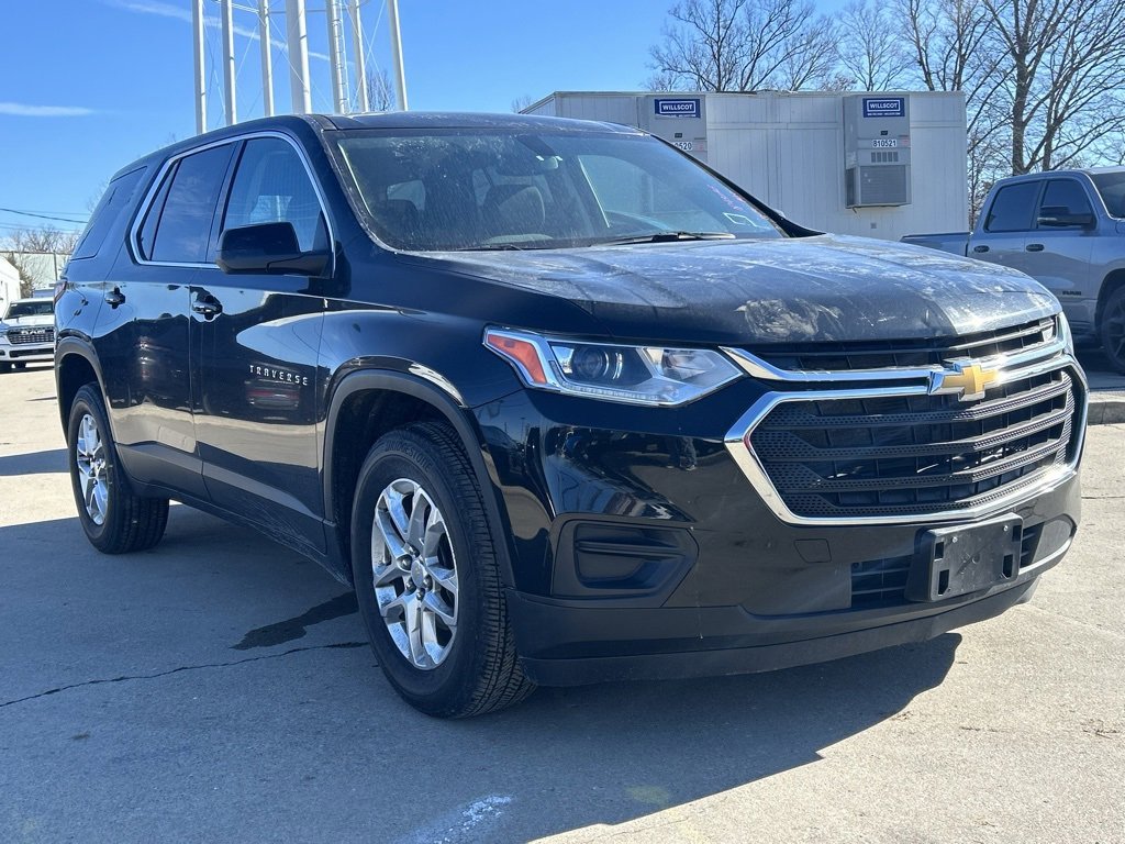 Used 2021 Chevrolet Traverse LS image 4