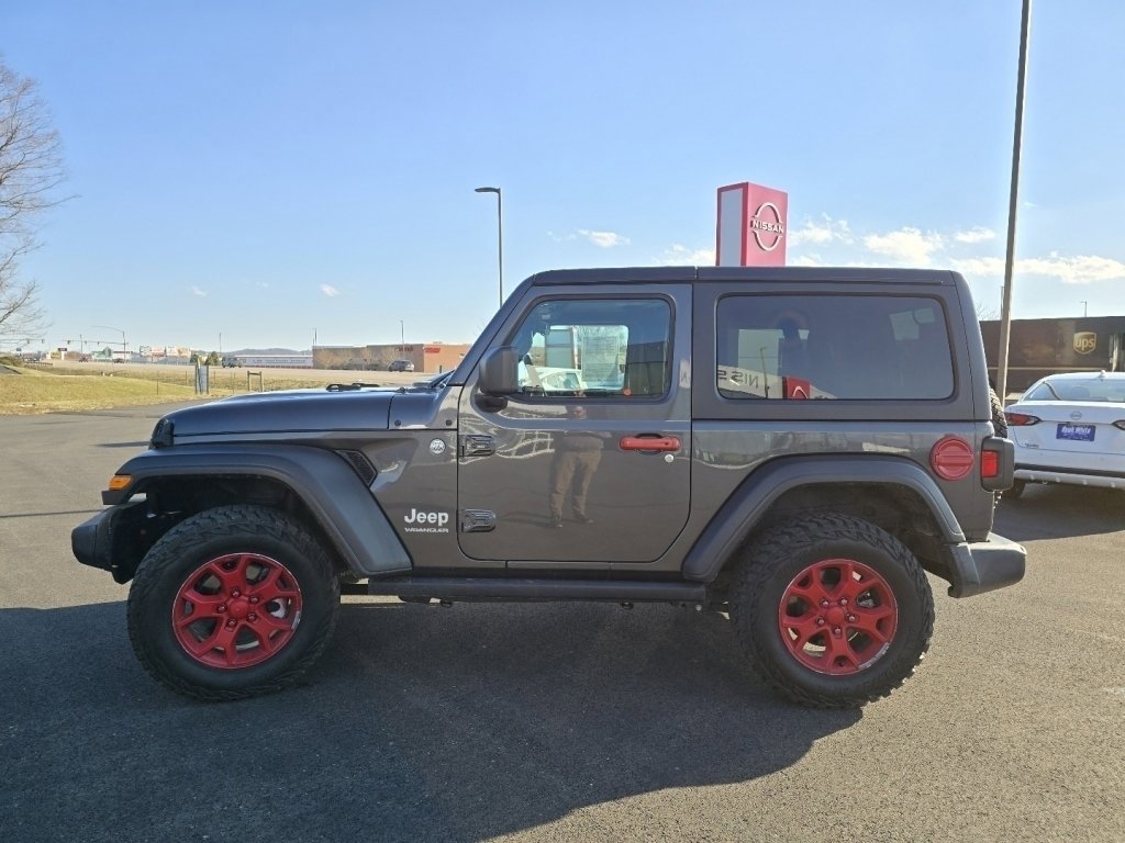 Used 2021 Jeep Wrangler Sport image 9