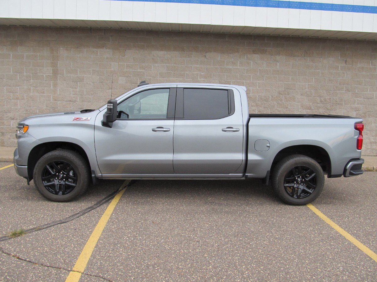 Used 2023 Chevrolet Silverado 1500 RST image 1