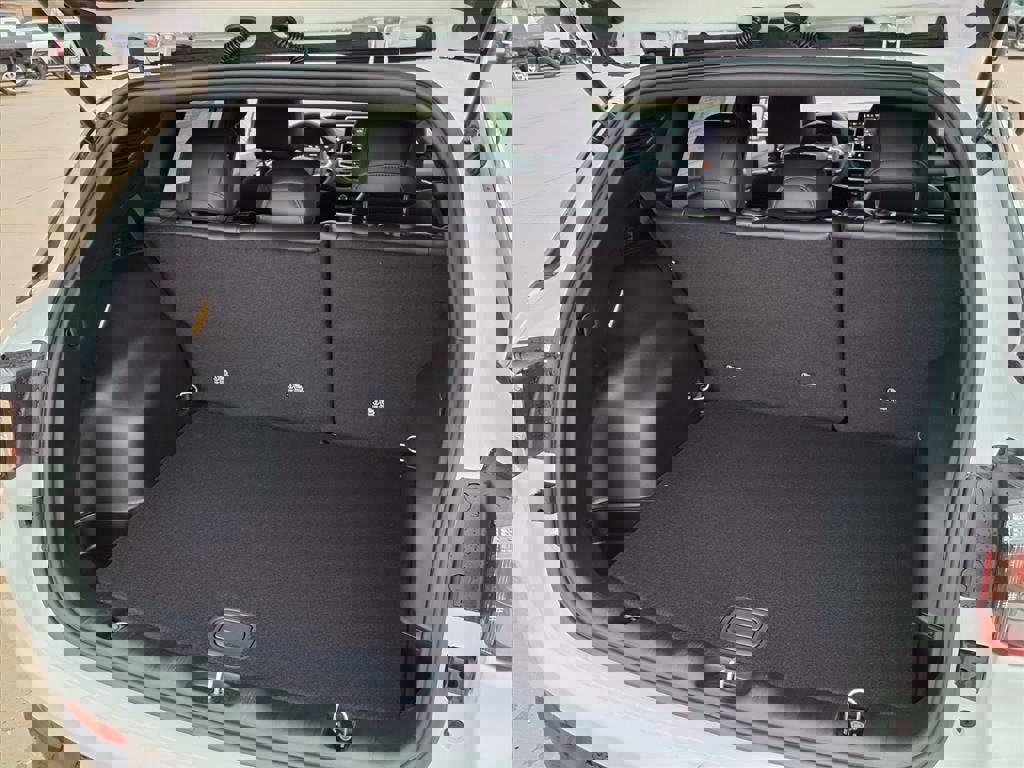 New 2026 Jeep Compass Latitude image 20