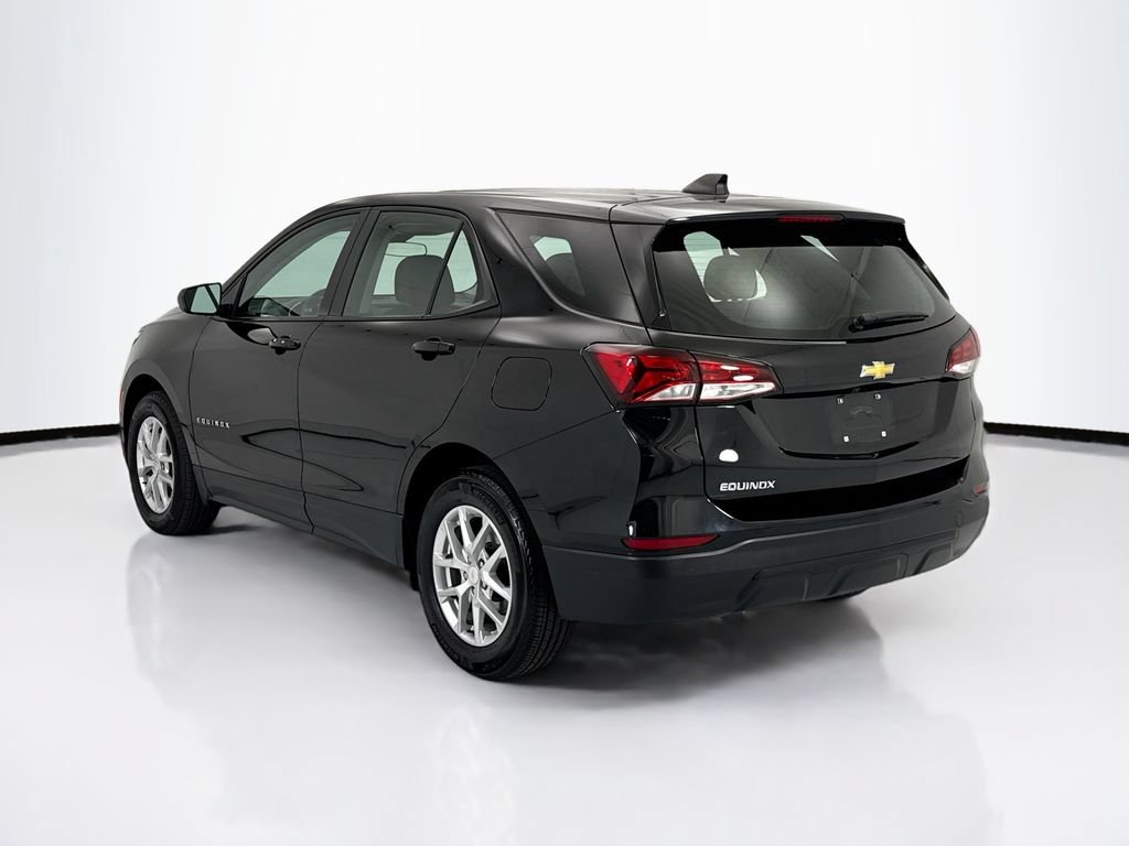 Used 2023 Chevrolet Equinox LS FWD image 7