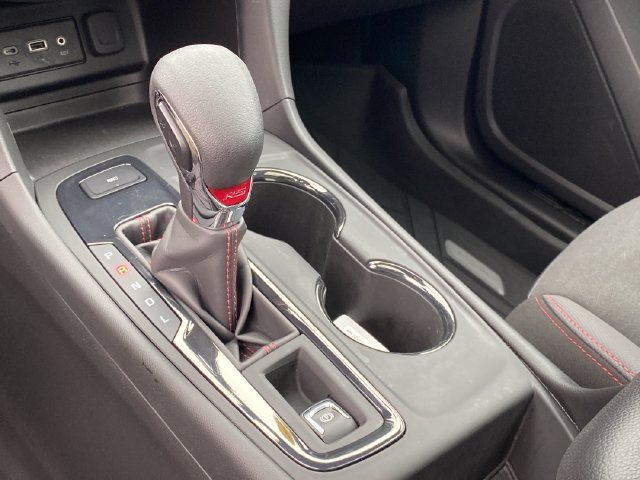 Used 2022 Chevrolet Equinox RS w/ LPO, Floor Liner Package AWD/4WD image 12