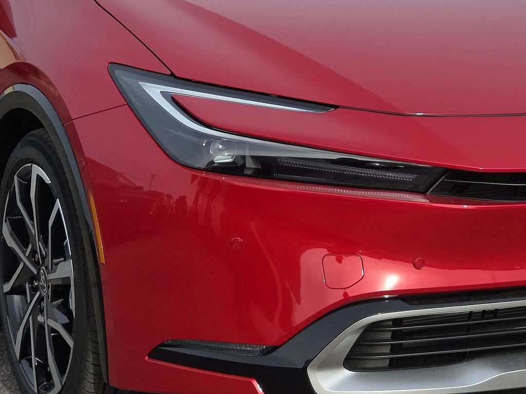 New 2026 Toyota Prius Plug-In Hybrid image 9