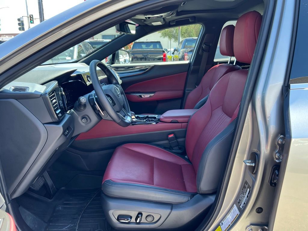 Used 2024 Lexus NX 350h AWD image 12