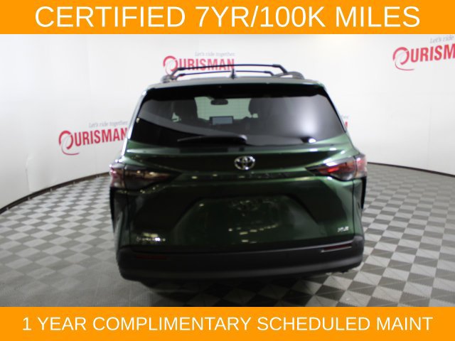 Used 2026 Toyota Sienna XLE AWD/4WD image 7