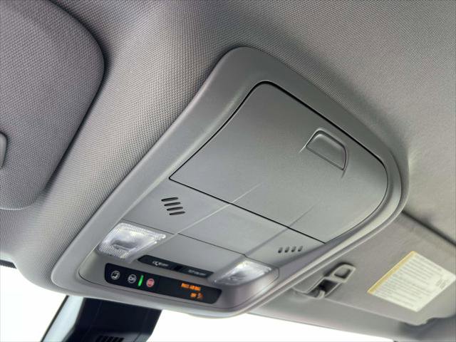 Used 2023 GMC Terrain SLE w/ Driver Convenience Package AWD/4WD image 35