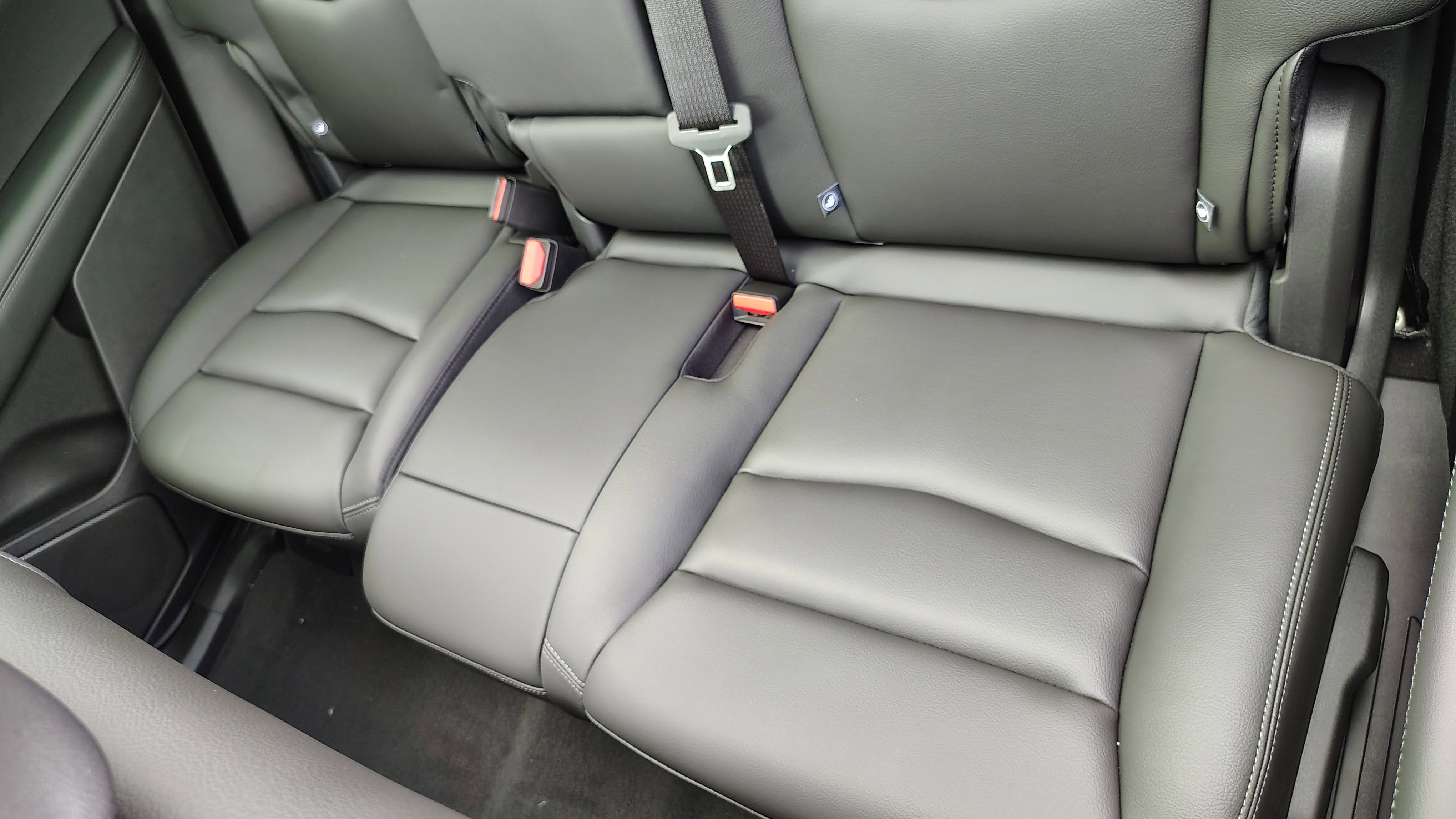 New 2025 Cadillac XT6 Luxury image 36