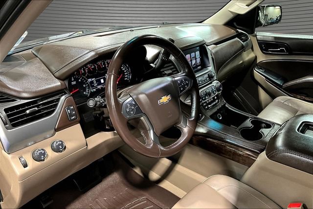 Used 2019 Chevrolet Suburban LT AWD/4WD image 17