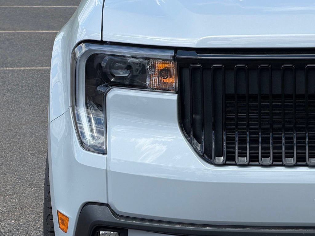 New 2026 Ford Maverick Lobo AWD/4WD image 2