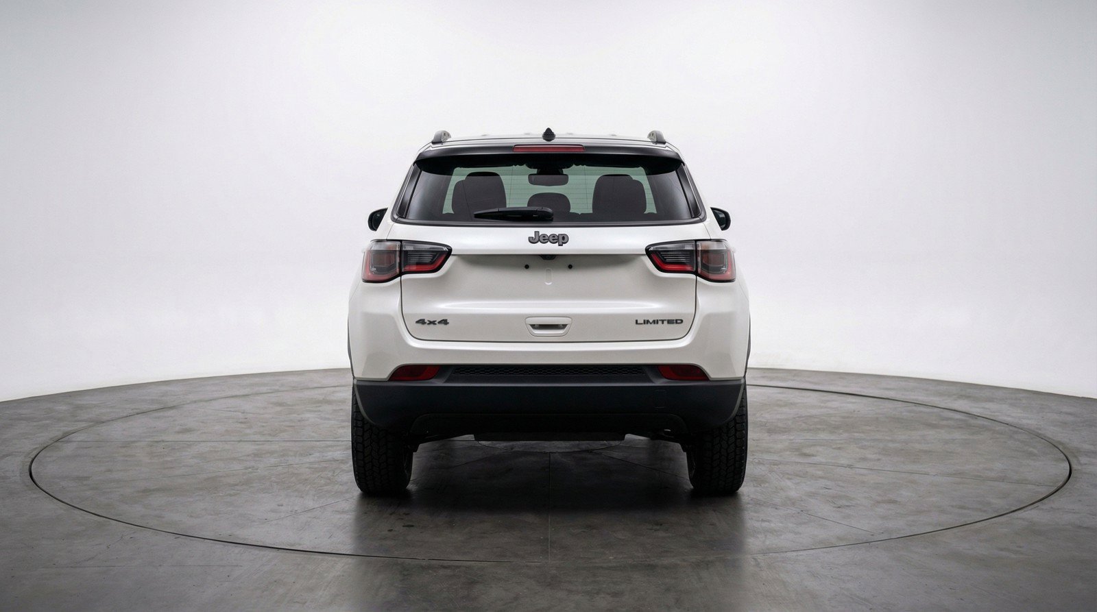 Used 2025 Jeep Compass Trailhawk AWD/4WD image 7
