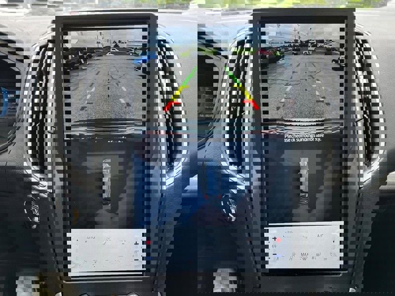 Used 2024 Ford Edge SEL image 21