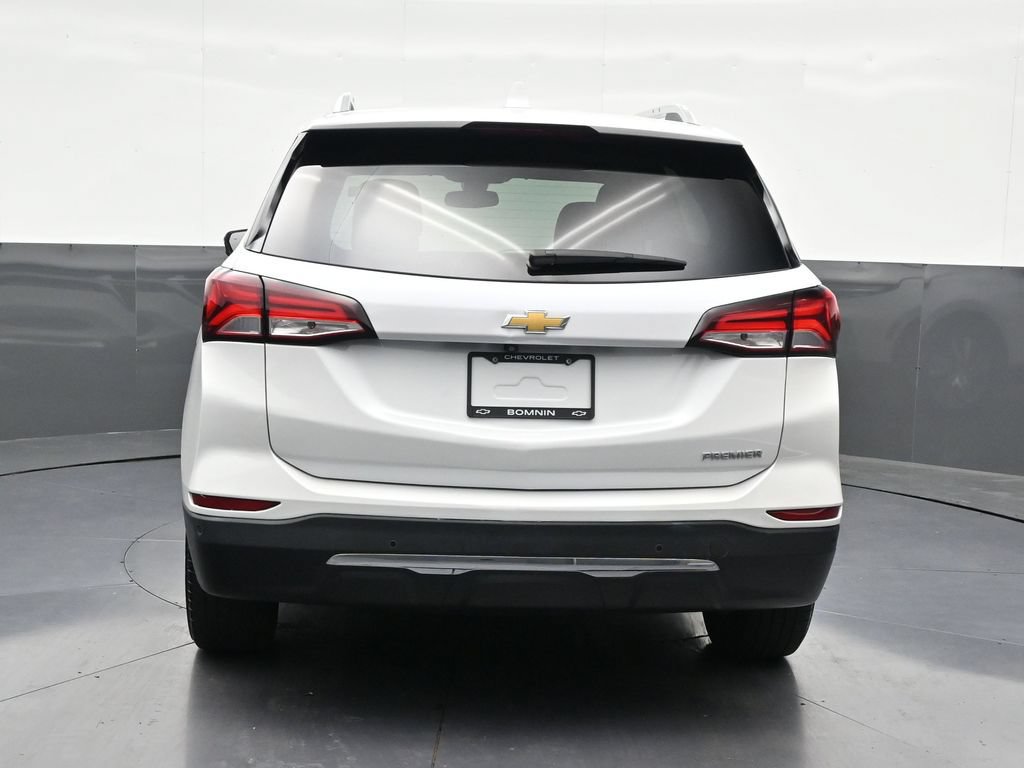 Used 2024 Chevrolet Equinox Premier FWD image 4