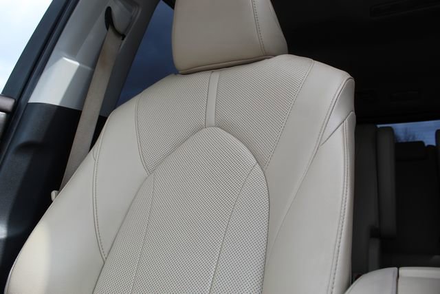 Used 2020 Toyota Highlander Limited image 28