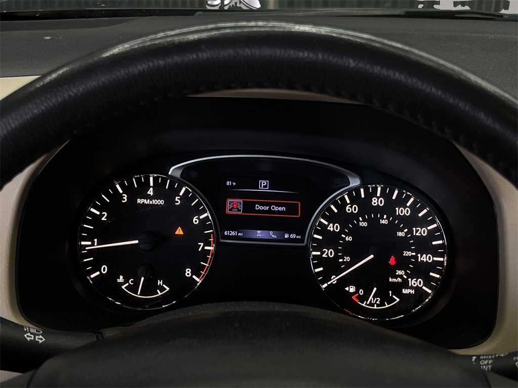 Used 2018 Nissan Pathfinder SL image 11