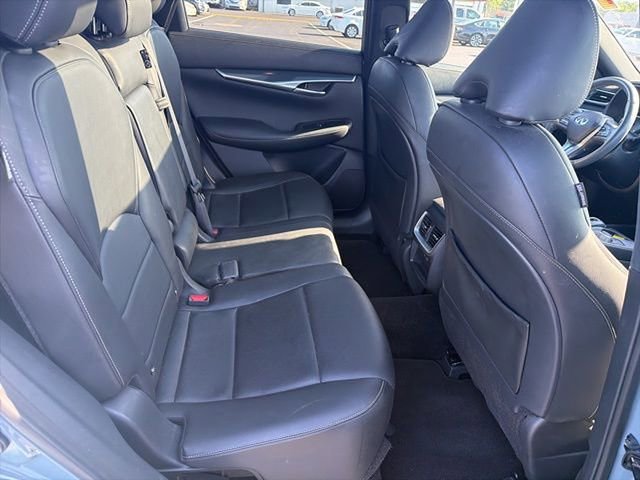 Used 2023 INFINITI QX50 Sport AWD/4WD image 12