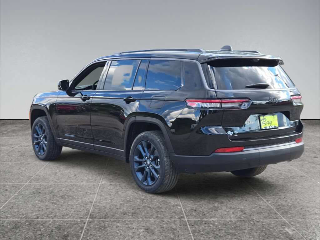 New 2026 Jeep Grand Cherokee L Limited AWD/4WD image 8