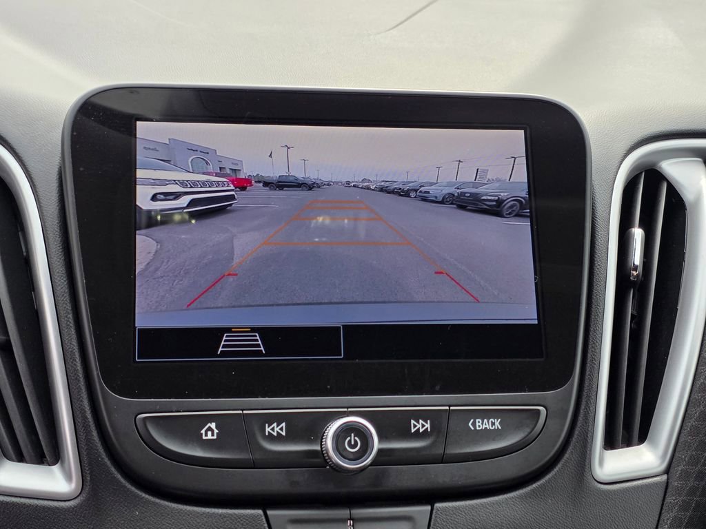 Used 2025 Chevrolet Malibu LT image 23