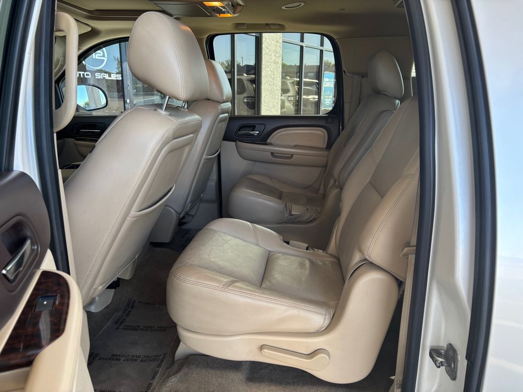 Used 2013 GMC Yukon XL Denali AWD/4WD image 20