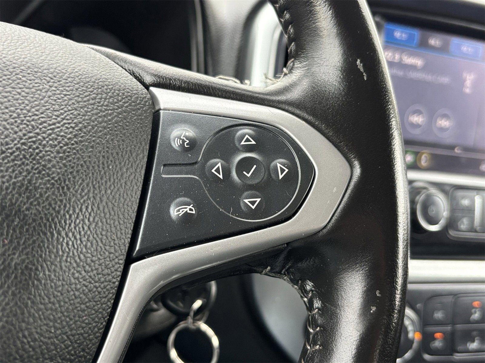 Used 2022 Chevrolet Colorado LT w/ Fleet Safety Package image 25