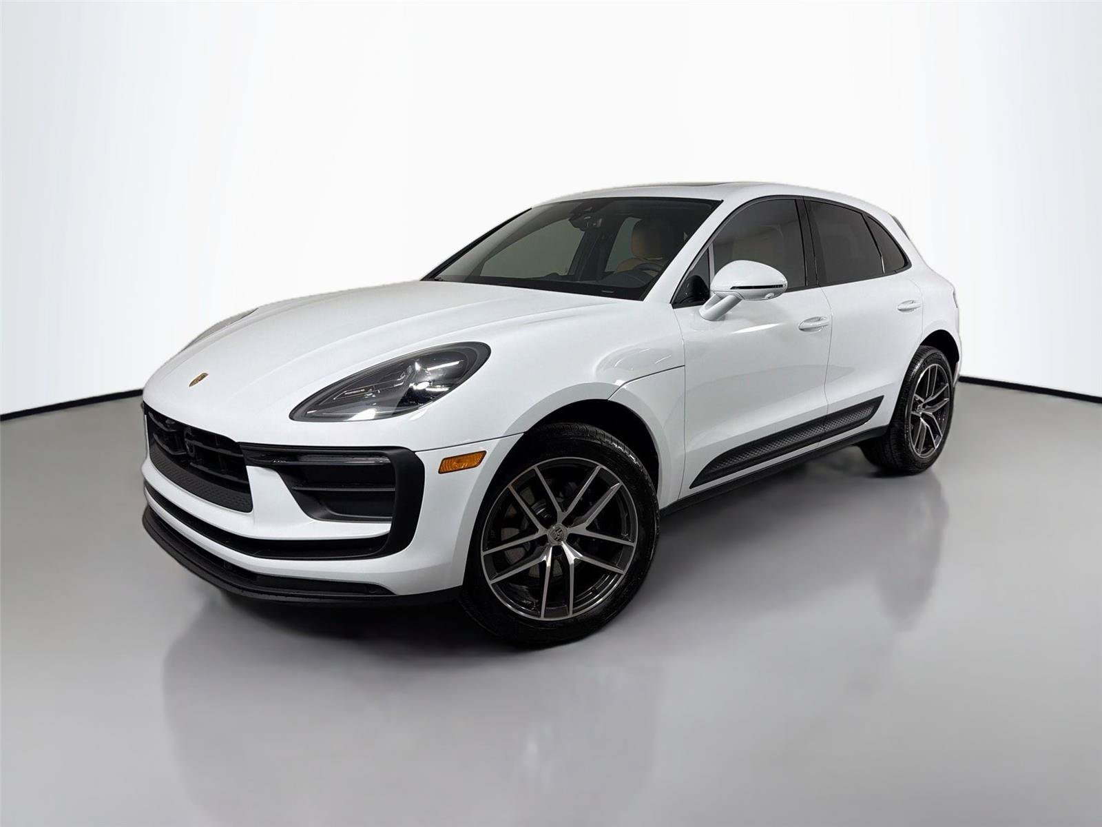 Certified 2026 Porsche Macan Turbo AWD/4WD image 1