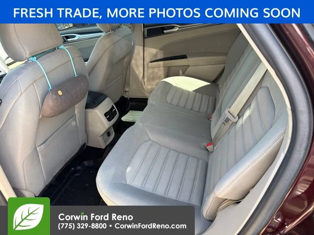 Certified 2017 Ford Fusion SE w/ Fusion SE Technology Package FWD image 11